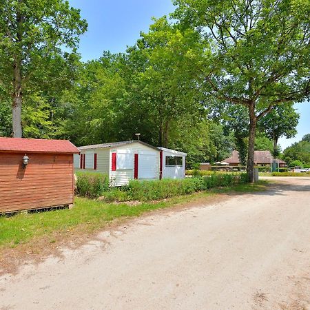 Camping Etang De La Vallee Combreux エクステリア 写真