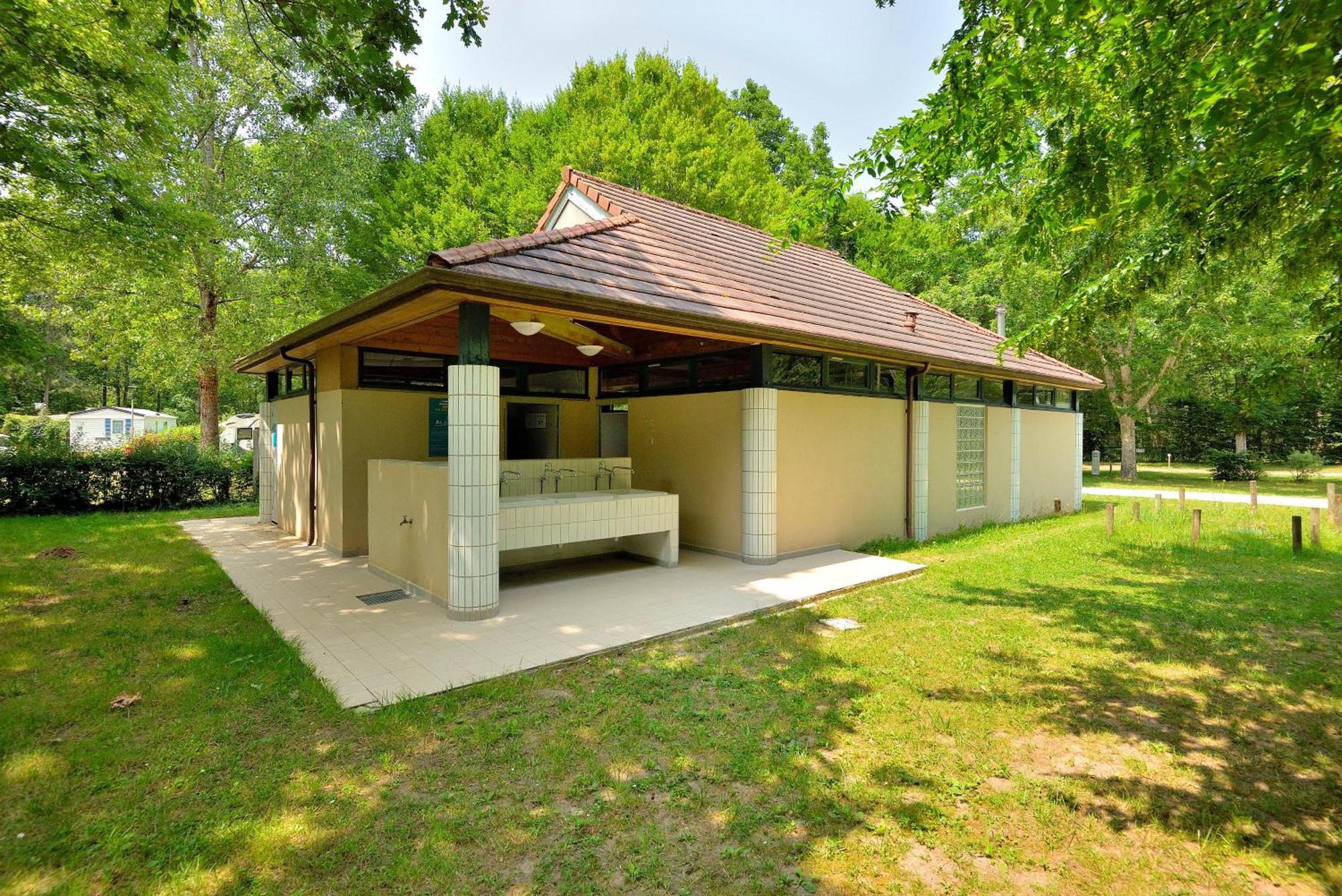 Camping Etang De La Vallee Combreux エクステリア 写真