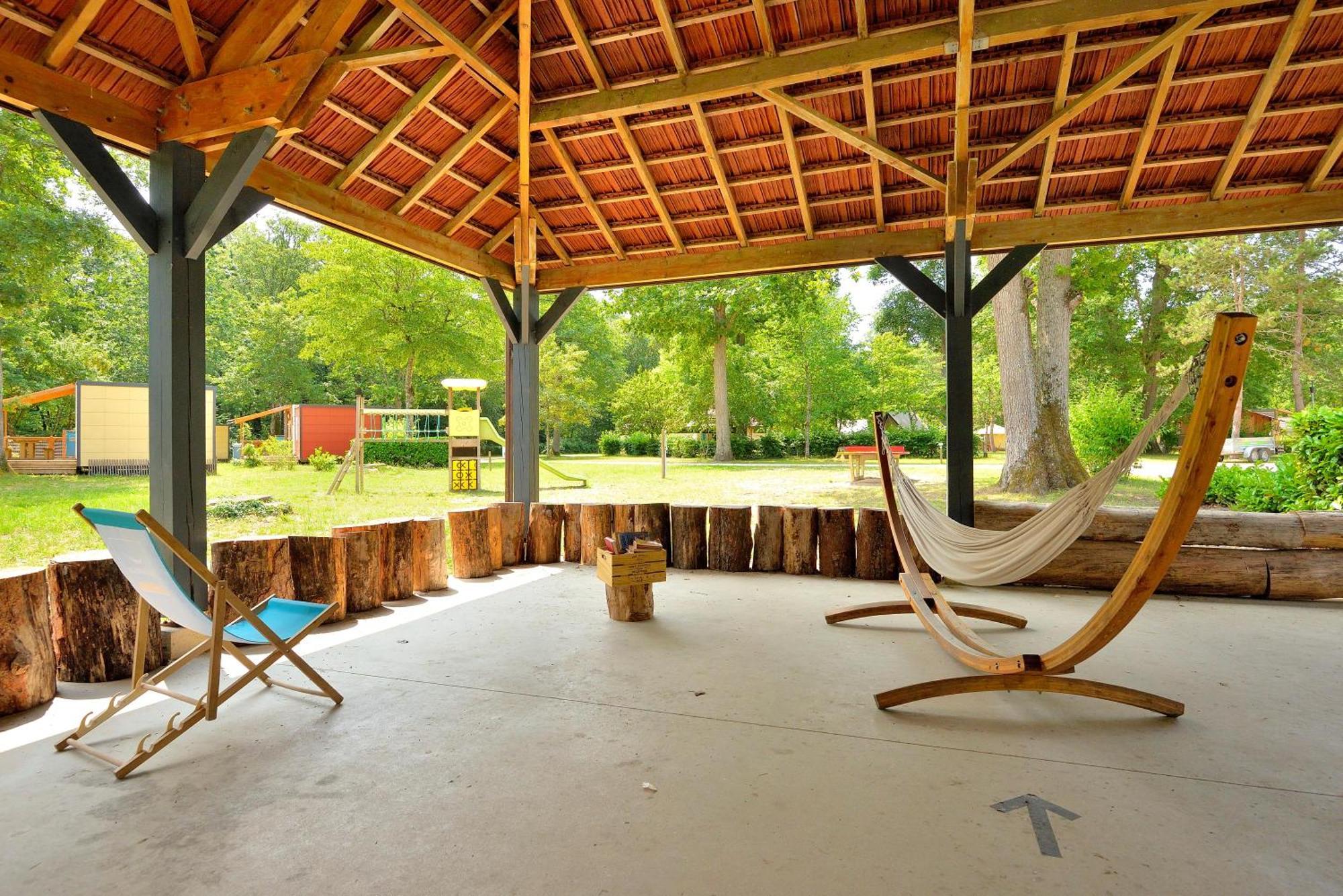 Camping Etang De La Vallee Combreux エクステリア 写真