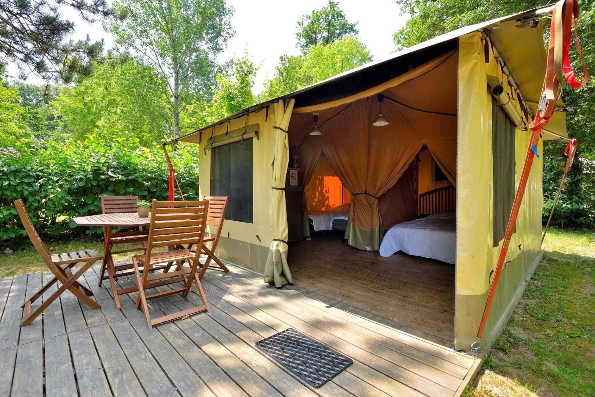 Camping Etang De La Vallee Combreux 部屋 写真